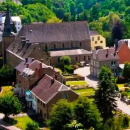 Magnifique Maison Ardennaise Avec Sauna & Jacuzzi *
